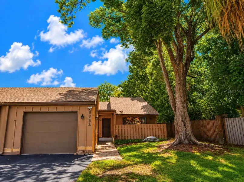5731 WESTWIND LN, Sarasota, FL 34231