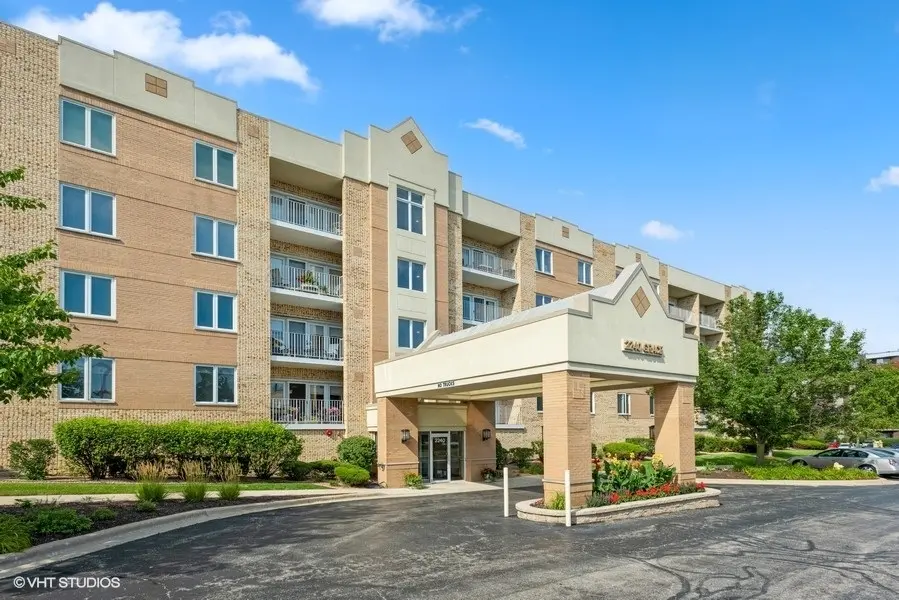 2240 S Grace ST #404, Lombard, IL 60148