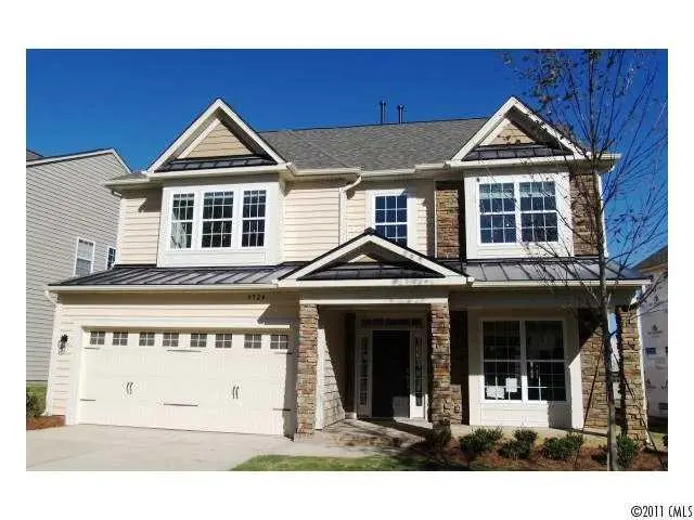 9706 Ridgeforest DR, Charlotte, NC 28277