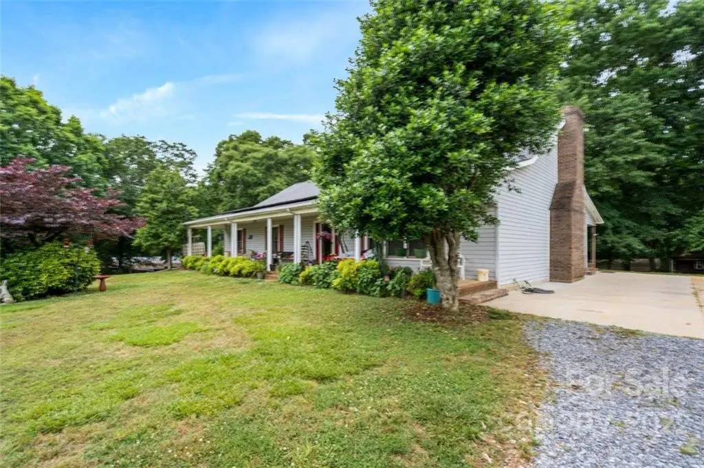 605 Lynch RD, Lincolnton, NC 28092