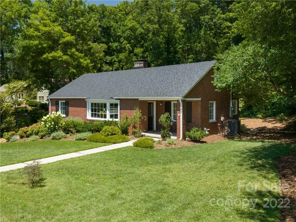 495 Kimberly AVE, Asheville, NC 28804
