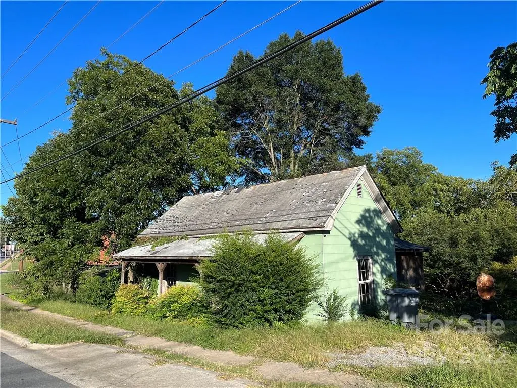 615 main ST S, Landis, NC 28083