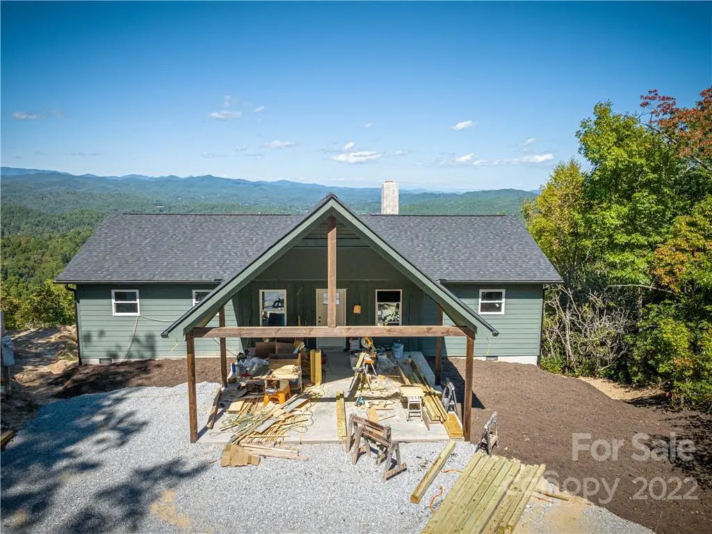 67 Shufly LN, Brevard, NC 28712