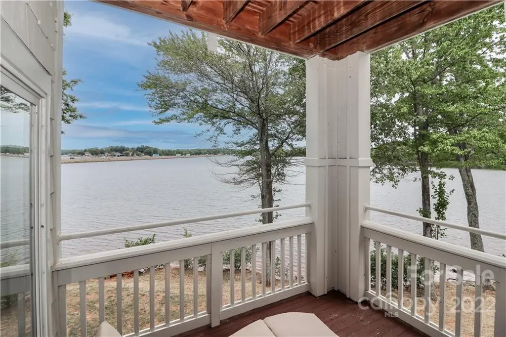915 Northeast DR #5, Davidson, NC 28036