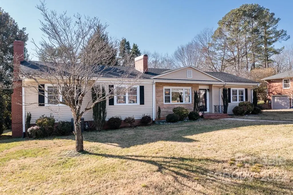 1301 Forestdale DR, Salisbury, NC 28144
