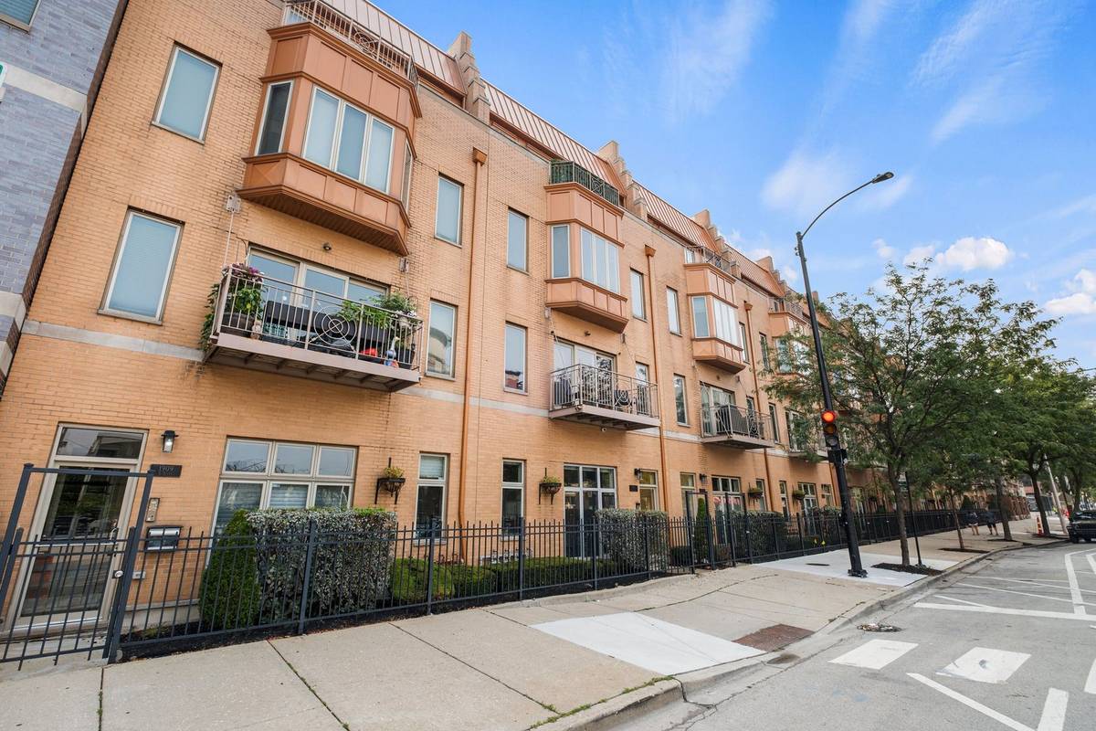 1911 S State ST #1, Chicago, IL 60616