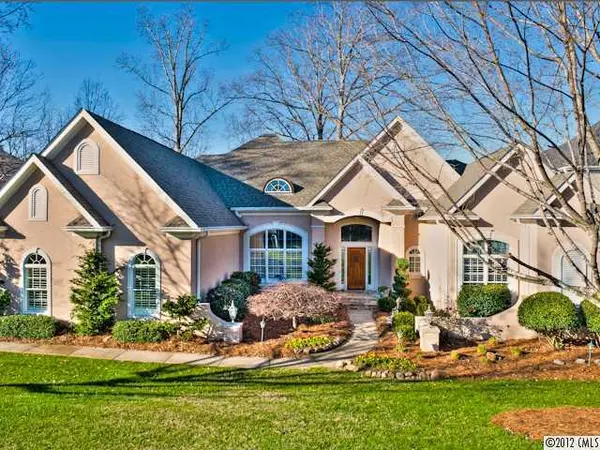 19233 Hidden Cove LN, Cornelius, NC 28031
