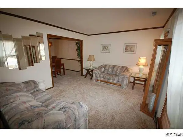 9907 Fairway Ridge RD, Charlotte, NC 28277