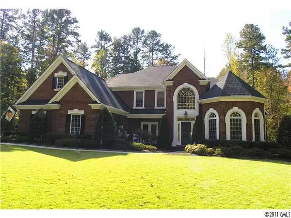 8540 Foxbridge DR, Matthews, NC 28104