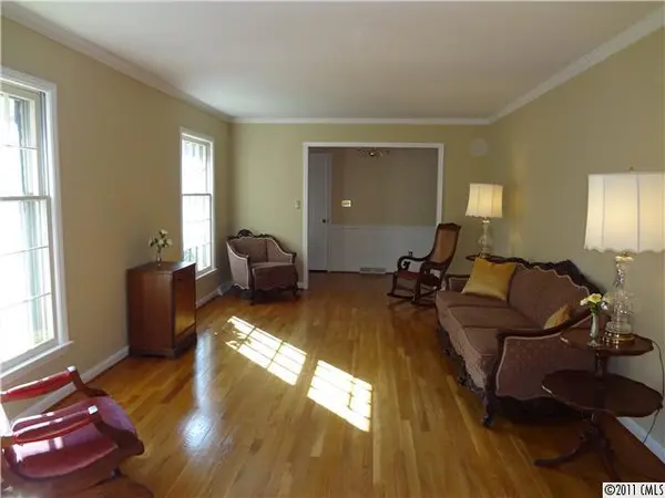 4809 Montclair AVE, Charlotte, NC 28211