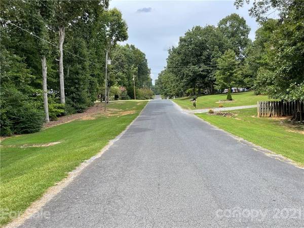 0 Lantern DR, Asheboro, NC 27205
