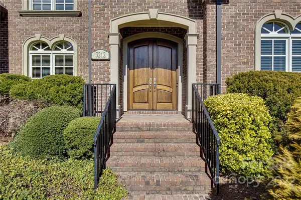 3212 Olde Sedgefield WAY, Greensboro, NC 27407