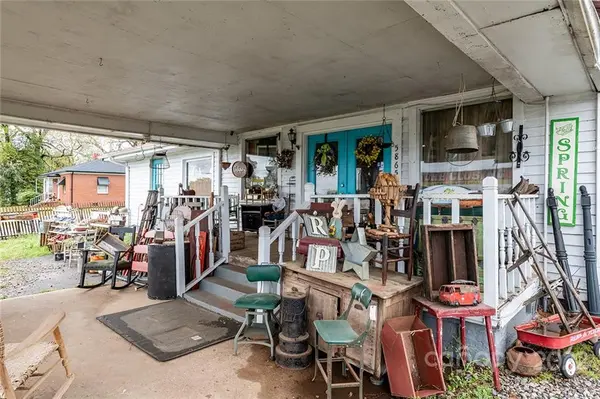 5865 W NC 27 HWY, Vale, NC 28168