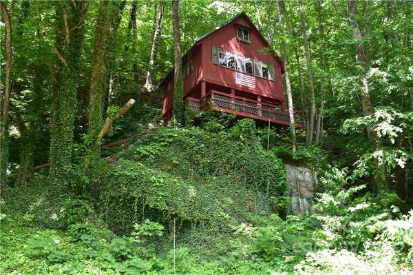 42 Mountain Farm RD, Burnsville, NC 28714