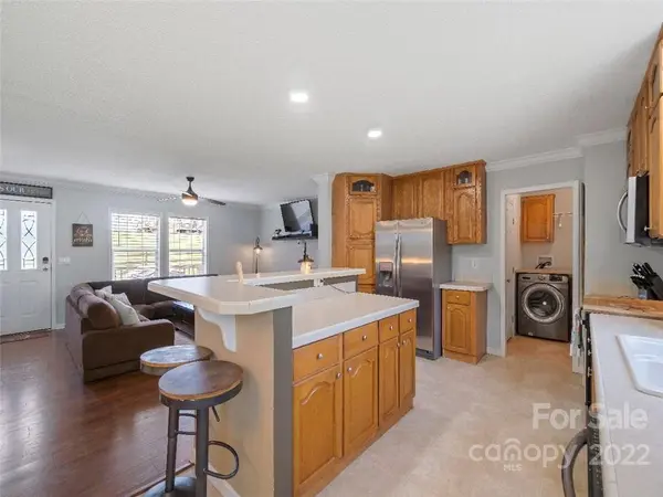 118 Millstone DR, Statesville, NC 28625
