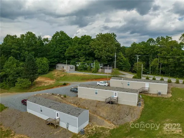 750 Old Toxaway RD, Brevard, NC 28712