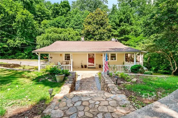 6106 Holiday Shores AVE, Nebo, NC 28761