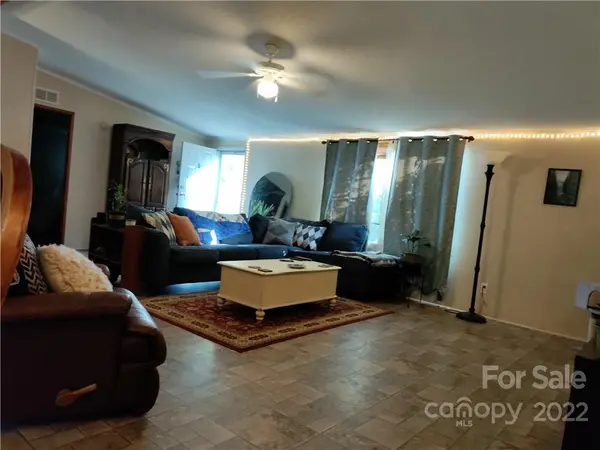 5890 Reid RD #11A, Granite Falls, NC 28630
