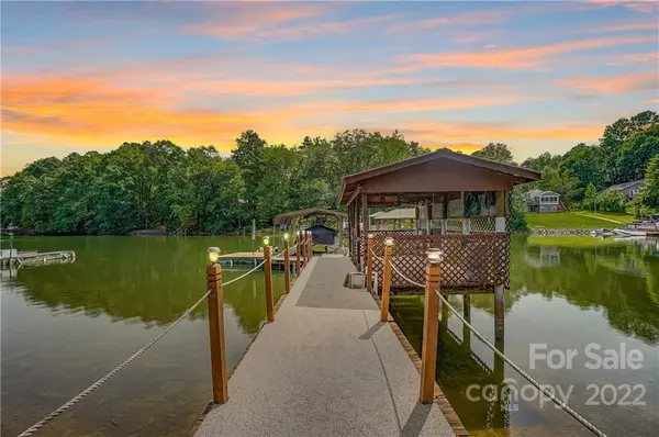 8387 Slate ST, Terrell, NC 28682