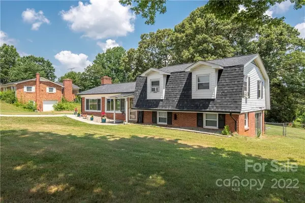 2560 Belshire DR, Conover, NC 28613