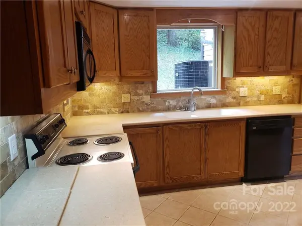 226 Harbert Mountain RD, Taylorsville, NC 28681