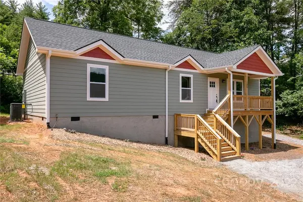 109 ELF HAVEN LN, Weaverville, NC 28787