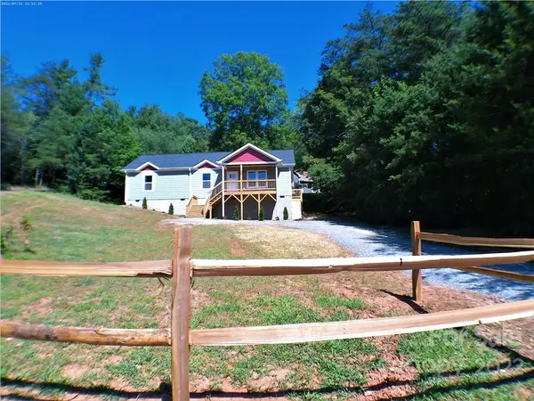 109 ELF HAVEN LN, Weaverville, NC 28787