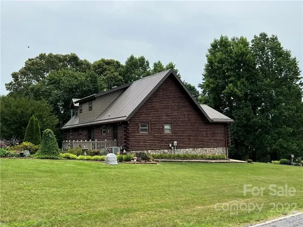 725 Pine Tree RD, Taylorsville, NC 28681