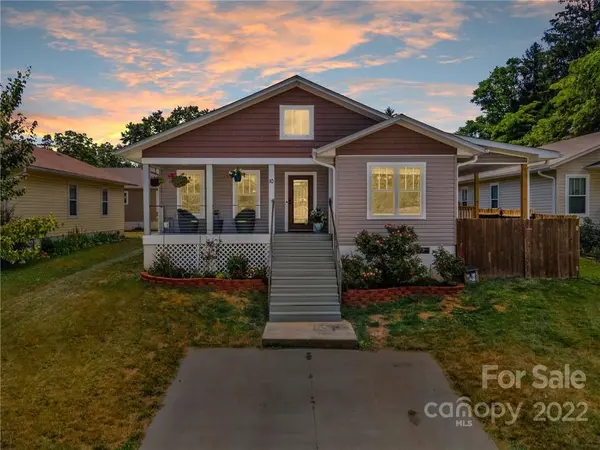 10 Trellis CT, Asheville, NC 28806