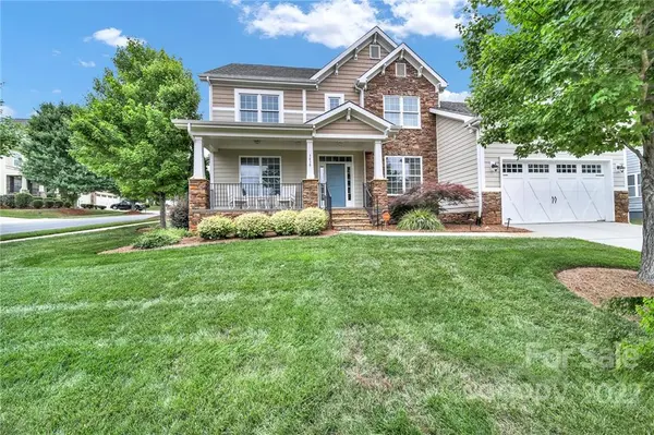 3430 Madrigal LN, Charlotte, NC 28214