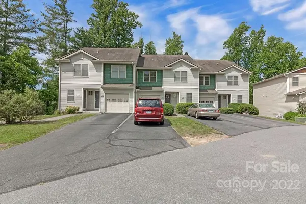 119 Downing Park CT #F6, Brevard, NC 28712