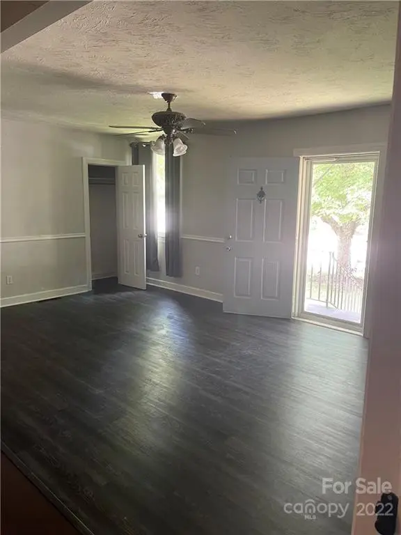 122 34th ST, Hickory, NC 28601