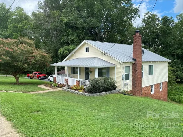 109 3rd AVE SW, Catawba, NC 28609
