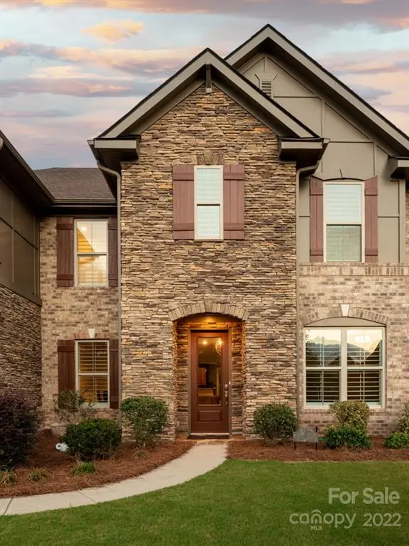 4202 Thames CIR, Fort Mill, SC 29715