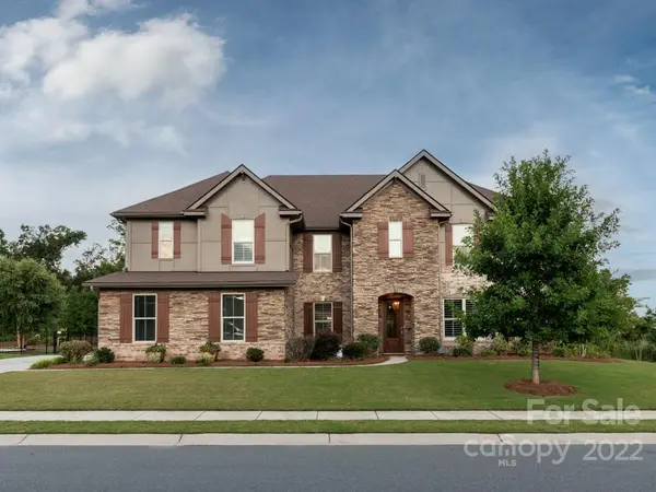 4202 Thames CIR, Fort Mill, SC 29715