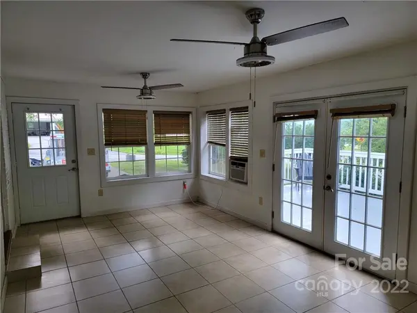 117 Andrews Ridge RD, Sparta, NC 28675