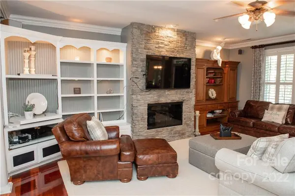 10306 Club Trophy LN, Mint Hill, NC 28227