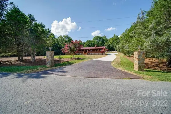 27311 Hedge RD, Albemarle, NC 28001