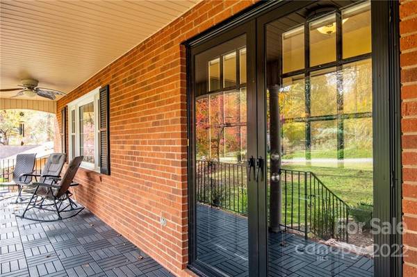 611 5th AVE NE, Conover, NC 28613