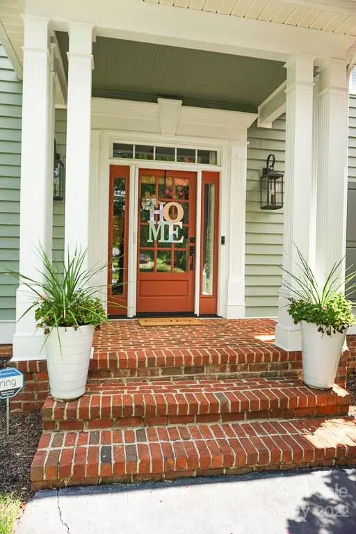 222 40th Avenue DR NW, Hickory, NC 28601