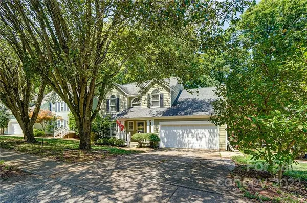 9700 Harris Glen DR, Charlotte, NC 28269