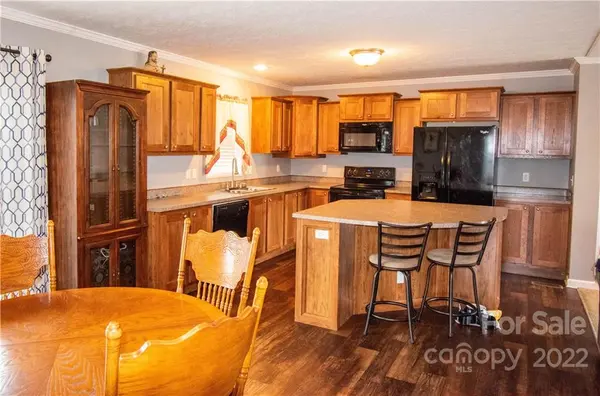 92 Graham ST, Bryson City, NC 28713