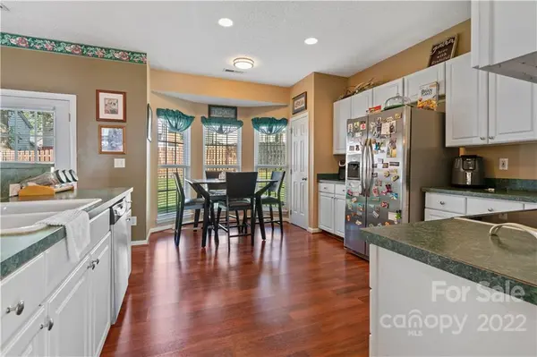 7402 Shiras CT, Charlotte, NC 28273