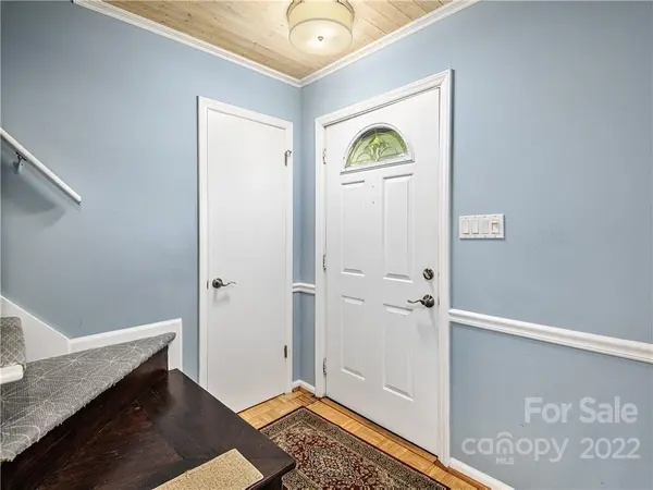 2 Summit DR, Arden, NC 28704