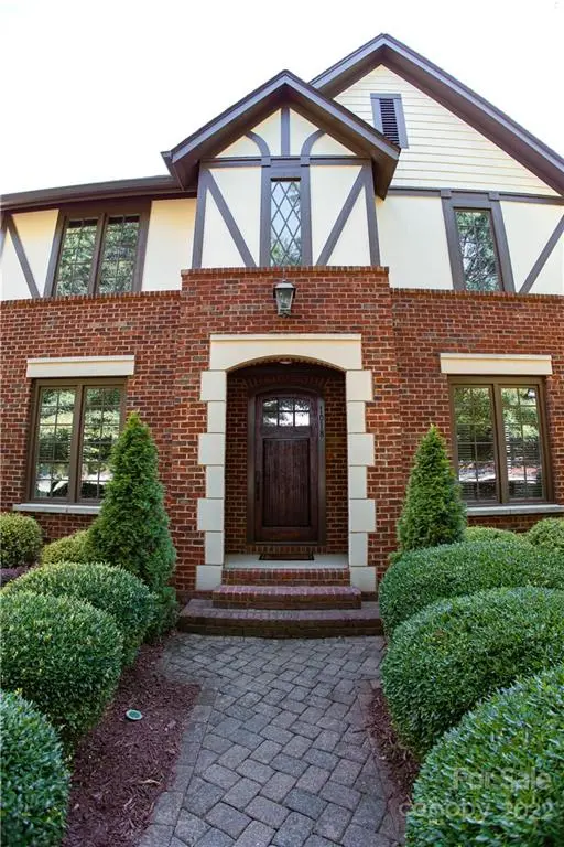 1018 Assembly ST, Belmont, NC 28012