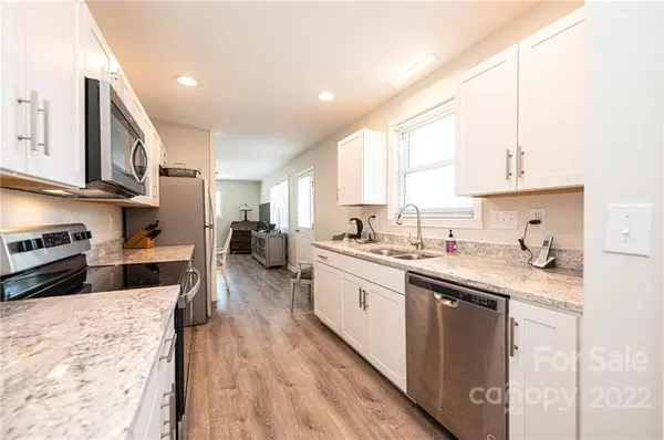 2604 Marble ST, Newton, NC 28658