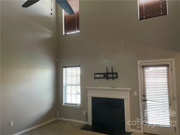 8421 Oak DR, Charlotte, NC 28269