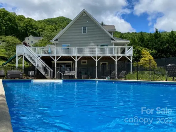 10 Apple Tree WAY,  Asheville,  NC 28805