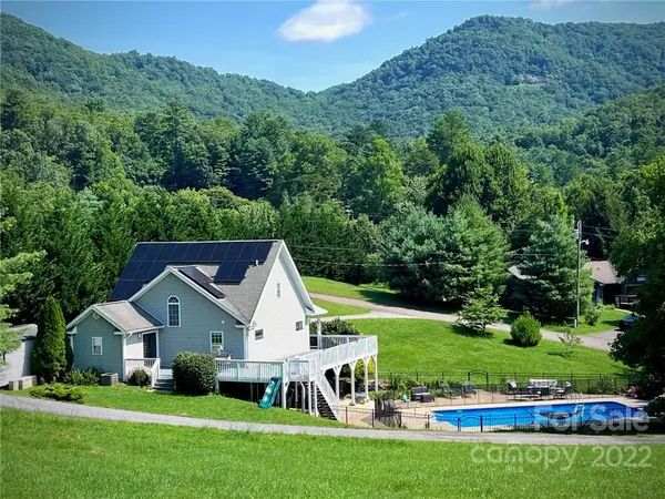 10 Apple Tree WAY, Asheville, NC 28805