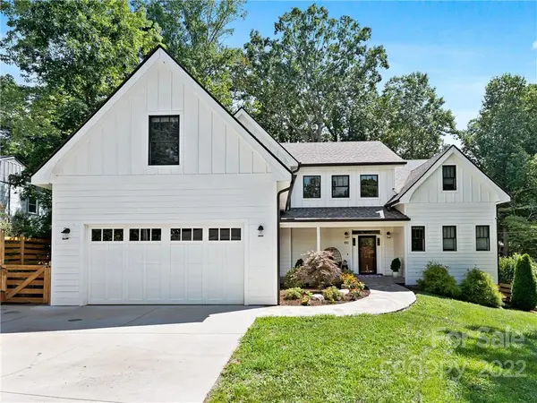 100 Ridge ST, Black Mountain, NC 28711